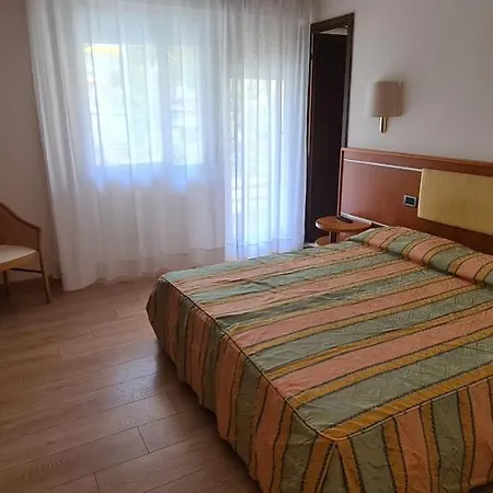 Hotel Eros