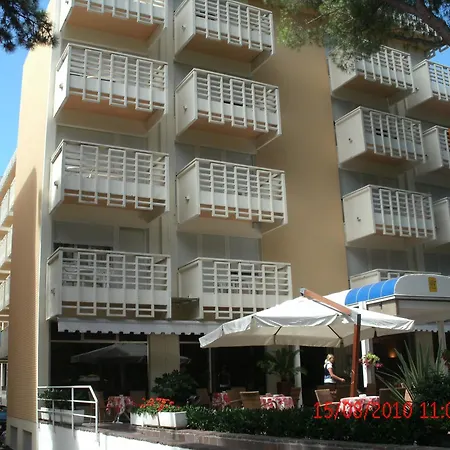 Hotel Eros 3*