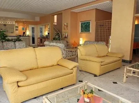 Eros Hotel 3*