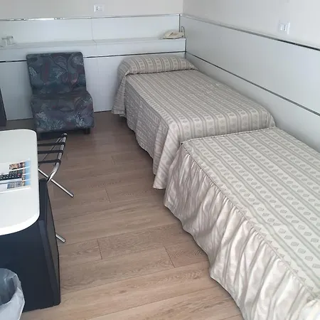 Hotel Eros